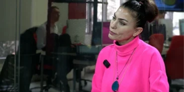 5-yasinda-bicakli-akina-ugradi-7-yasinda-taciz-edildi-leyla-bilginelin-anlattiklari-agizlari-acik-SABLvNUu.jpg