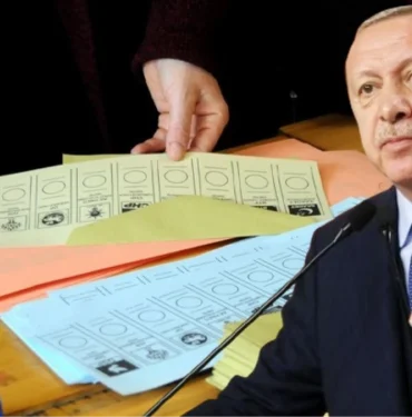 ak-parti-secimin-sonucunu-belirleyecek-olan-kararsiz-secmene-agirlasti-WFIxRku2.jpg