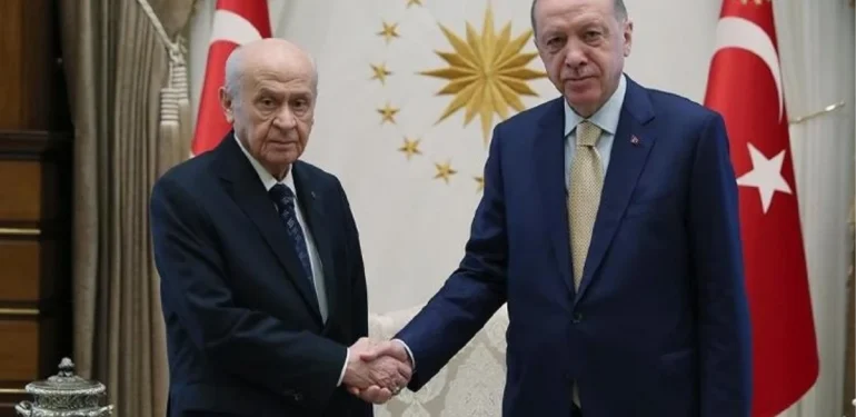 bahceliden-erdogana-ayrilamazsin-turk-milletini-yalniz-birakamazsin-PPiI3dje.jpg
