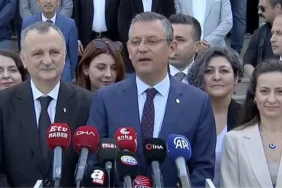 chp-lideri-ozel-oyunu-manisada-kullandi-huzurlu-bir-secim-olsun-RmFQVQGs.jpg