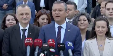 chp-lideri-ozel-oyunu-manisada-kullandi-huzurlu-bir-secim-olsun-RmFQVQGs.jpg