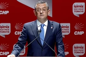 chp-lideri-ozgur-ozel-sonuclari-degerlendirirken-gozyaslarini-tutamadi-lEfaFq9i.jpg