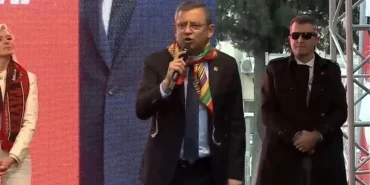 chp-mitinginde-enteresan-anlar-ozel-secimde-erdogana-oy-var-mi-diye-sordu-alandan-gelen-wcKhPNud.jpg