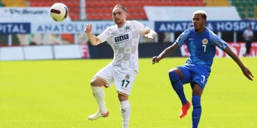 corendon-alanyaspor-curacao-ulusal-futbol-ekibi-ile-berabere-kaldi-t89gpANJ.jpg