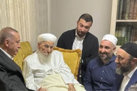 cumhurbaskani-erdogan-ve-murat-kurum-ismailaga-cemaati-lideri-hasan-kilici-ziyaret-etti-XXZDwyf3.jpg