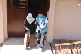 diyarbakirda-engelli-ve-hastalar-oy-kullanacaklari-yerlere-ulastiriliyor-I6ijHJLk.jpg