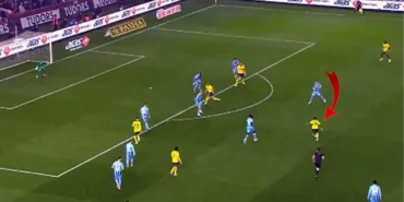 durdu-durdu-en-kritik-macta-atti-fenerbahcenin-yildizindan-harika-gol-VW8HnYNI.jpg