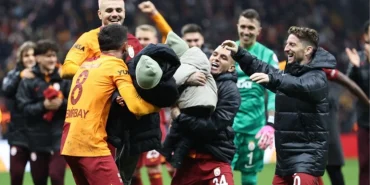 duyanlar-inanamiyor-torreira-galatasarayda-bir-birincisi-yasadi-QTP5LxVT.jpg