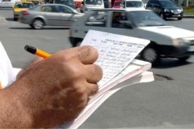 fahri-trafik-mufettislerinin-park-cezasi-yazma-yetkileri-askiya-alindi-5EVNdqQh.jpg