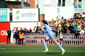 fenerbahce-bayan-futbol-kadrosu-galatasarayi-yendi-dUOvW1PY.jpg