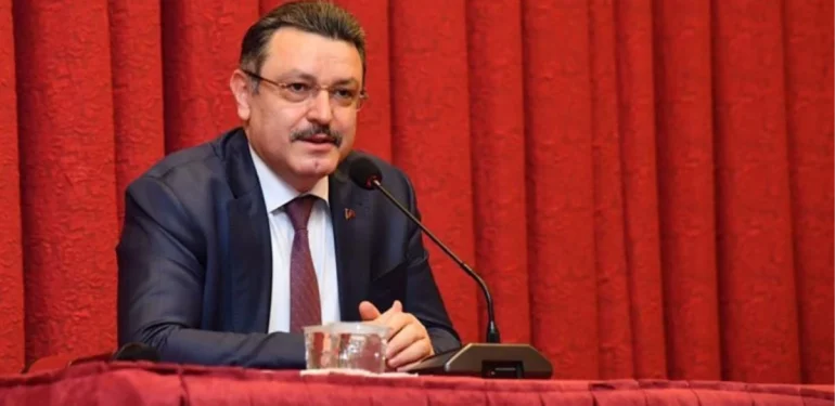 fenerbahceden-ak-partili-ahmet-metin-genc-hakkinda-hata-duyurusu-NscdzMDM.jpg