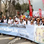 istanbul-kadikoyde-sihhat-calisanlarindan-14-mart-tip-bayrami-yuruyusu-1J2uHx6L.jpg