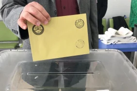 istanbulda-yapilan-secim-anketinde-ak-parti-3-chp-2-ilcede-secimi-onde-goturuyor-8Uv4tLD2.jpg