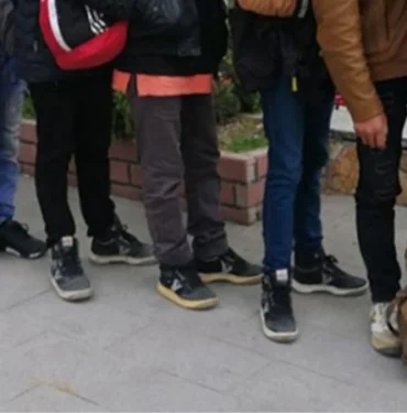 izmirde-kalkan-15-operasyonu-sistemsiz-gocmenlere-konaklama-imkani-saglayan-35-otele-ceza-WMyt3rsC.jpg
