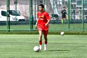 kayserisporun-genc-futbolcusu-aras-celik-u14-ulusal-kadro-aday-takimina-davet-edildi-KjzNURAO.jpg