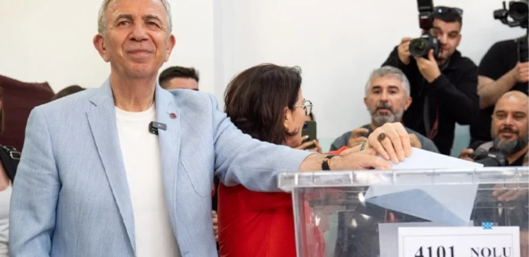 mansur-yavas-secim-sonucundan-tereddudumuz-yoktur-aksam-belediyenin-bahcesinde-bulusmak-uzere-qMO2E4FR.jpg