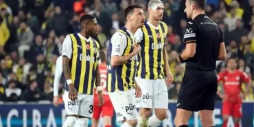 mert-hakan-yandas-macin-hakemini-tehdit-etti-dikkatli-ol-buradan-cikamazsin-UUlCfdx2.jpg