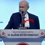 mhpde-buyuk-kurultay-gunu-bahtsiz-bir-kaza-yasayan-bahcelinin-kursuye-kol-askisiyla-ciktigi-goruldu-MEGzEYeC.jpg