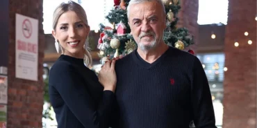 oyuncu-mesut-akusta-ve-safak-ozbir-cifti-bosandi-cMMZ9AkC.jpg