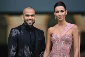 reaksiyon-yagiyor-tecavuzden-iceri-giren-dani-alves-ozgurlugunu-bakin-nasil-kutladi-BVSm6Ilc.jpg