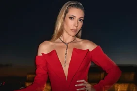 sinem-kobalin-omer-dizisinin-setine-yaptigi-ziyaret-heyecan-yaratti-hJVWR1Ul.jpg