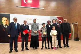tip-1-diyabetli-cocuklara-glikoz-olcum-aygiti-dagitildi-fV9kcYwI.jpg