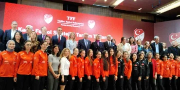 turkiye-futbol-federasyonu-bayan-futbol-stratejik-planini-acikladi-SYQX3Ari.jpg