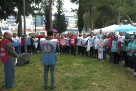universite-hastaneleri-calisanlari-tesvik-odemesi-adaletsizligine-reaksiyon-KNTDLuxE.jpg