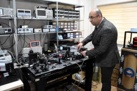 yapay-zeka-ve-lazer-tabanli-sensor-ile-mide-hastaliklari-teshisi-Tc7R9JBC.jpg