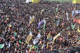 yenikapi-miting-alaninda-teroristbasi-ocalan-posteri-acan-2-kisi-tutuklandi-DalYC1AR.jpg