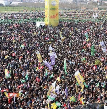 yenikapidaki-nevruz-kutlamalarina-ait-75-kisi-gozaltina-alindi-nBGzmyVK.jpg