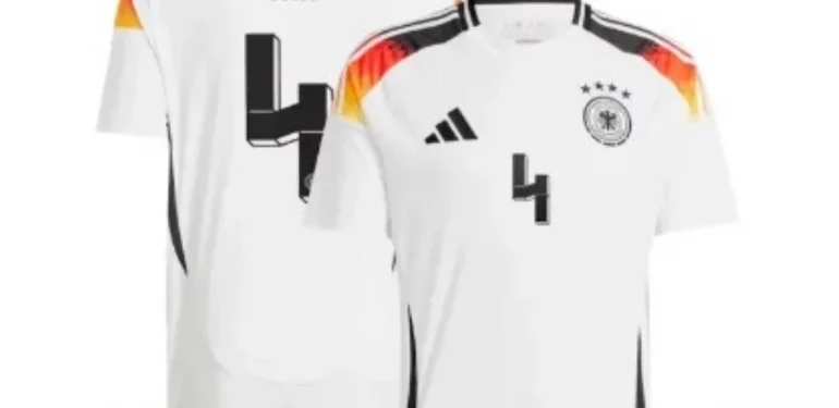 Adidas, 44 numaranın Nazi sembolüne benzediği gerekçesiyle Alman futbol formasında kullanımını yasakladı