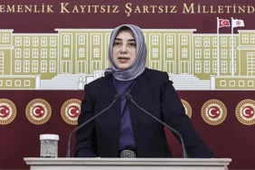 ak-partide-hasret-varlikli-savlarina-yalanlama-misyonunun-basinda-AK6F6wPC.jpg