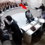 babasinin-katiline-mahkeme-salonunda-6-el-ates-ederek-agir-yaraladi-LQY5P8ns.jpg