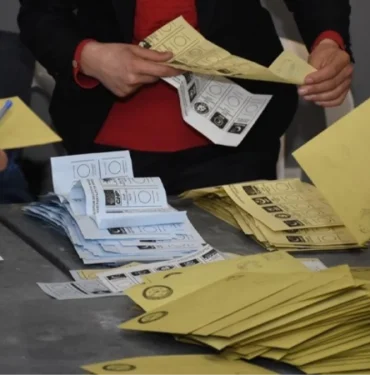 beykoz-ilce-secim-kurulu-ak-parti-ve-mhpnin-secim-sonuclarina-yaptigi-itirazi-reddetti-nJictZHC.jpg