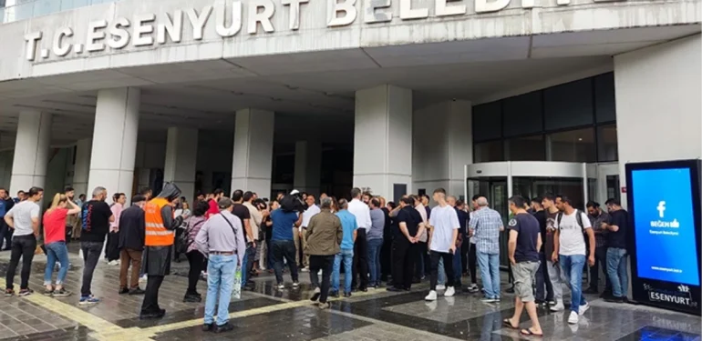 chpde-esenyurt-krizi-belediye-baskani-secilen-ahmet-ozer-eski-idaresi-elestirdi-bos-kasa-ile-sgy4av8u.jpg