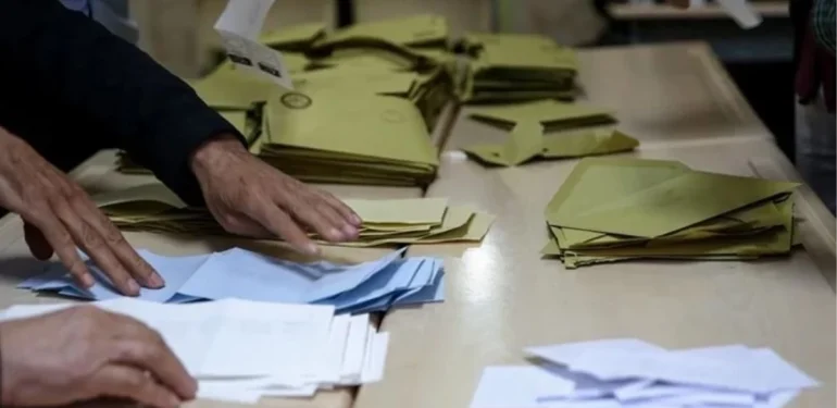 CHP’li yetkili DEM Partili adayın seçilmesine itiraz etti, partisi disipline gönderdi