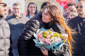 chpnin-adayi-l-l-denizli-cesmenin-ilk-kadin-belediye-baskani-oldu-2YTcqKs3.jpg