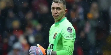 fernando-muslera-galatasarayda-5-kere-dalya-diyecek-jg1Rzx2g.jpg