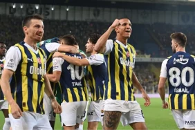 kanaryadan-bir-rekor-daha-fenerbahce-turk-futbol-tarihine-gecti-I5TqOric.jpg