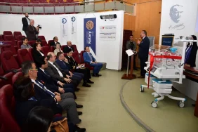 kore-cumhuriyeti-rotary-kulubu-ktu-farabi-hastanesine-kuvoz-bagisladi-tnPSI9k3.jpg