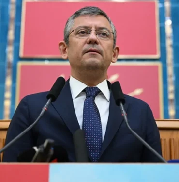 ozgur-ozel-van-secimleri-icin-heyet-gorevlendirdi-OWj2cmMK.jpg