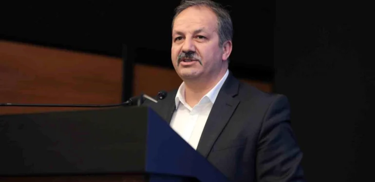 Sağlık-Sen, ‘Dayanışma Vakti’ projesiyle üyelerine eğitim ve toplumsal yardım takviyesi sunuyor