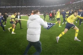 trabzonspordan-pdfk-kararlarina-sert-reaksiyon-adaletiniz-batsin-kalkin-koltuklarinizdan-istifa-edin-nFVHWTBm.jpg