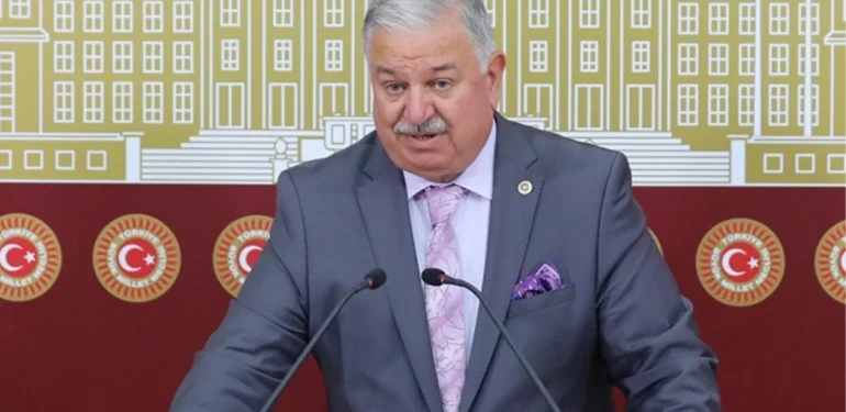 yeniden-refah-partisi-genel-lider-yardimcisi-dogan-bekin-gayri-onemli-ithamlarla-karsilastik-iO3i9AmQ.jpg